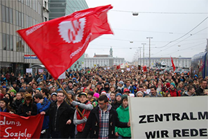 [Video] Schulstreik in Linz – Geld für Bildung statt für Banken