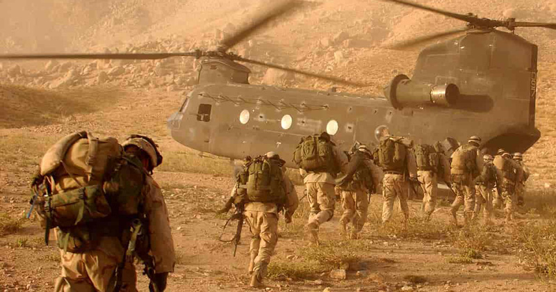 Afghanistan US Soldaten2003 helicopter publicdomain