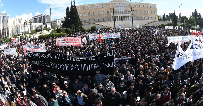 Zugunglück in Griechenland: Kein Unfall, sondern Verbrechen!